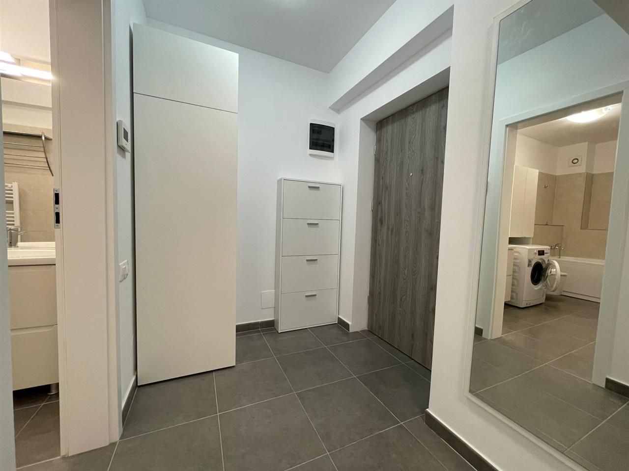 Apartament cu doua camere zona Iulius Mall